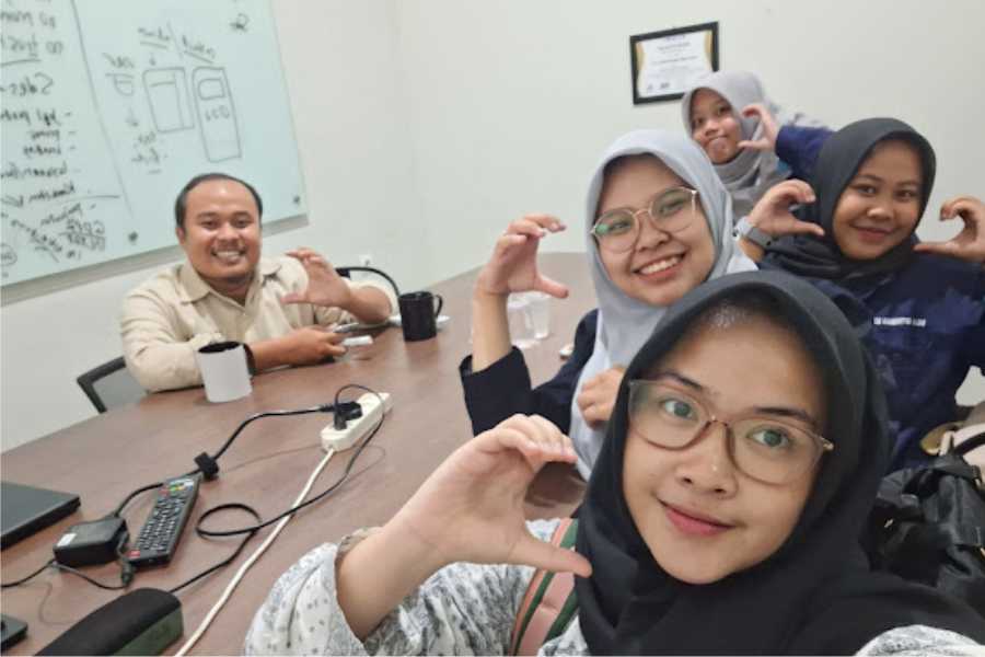 defs_about_students_telkom1